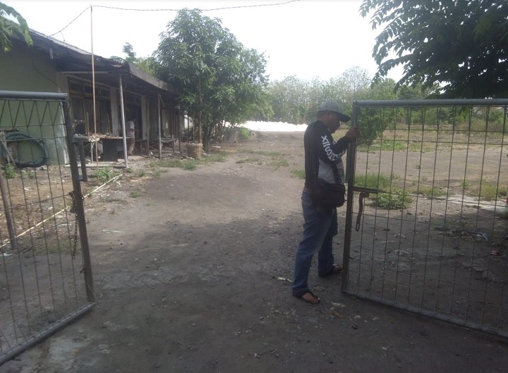 Lahan milik PW Affandi, yang diduga diserobot oleh PT Kohir Mustika Berkah di Jalan dr Wahidin Sudirohusodo, Desa Kembangan, Kecamatan Kebomas, Gresik.