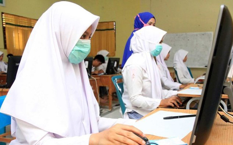 DPRD Surabaya usulkan call canter beasiswa pelajar SMA/SMK. SP/IST