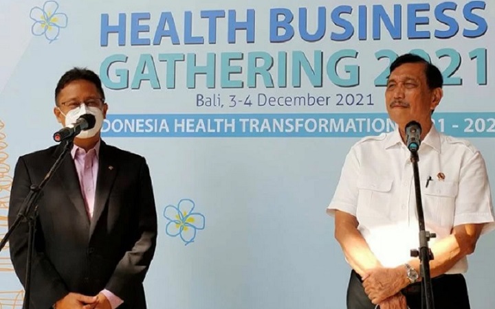 Luhut Panjaitan dan Budi Gunadi.