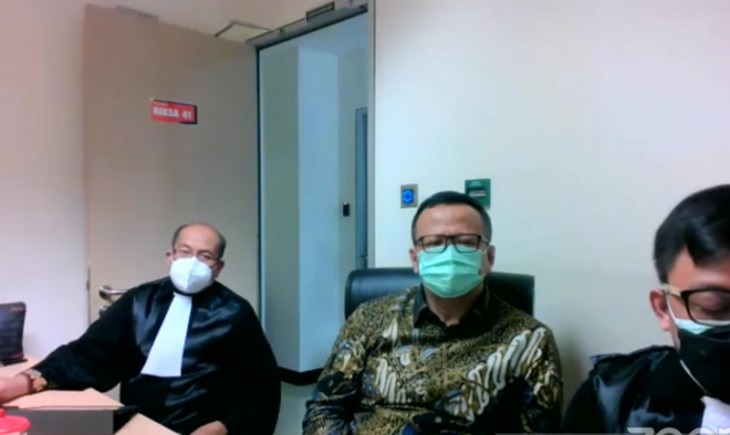 Mantan Menteri Kelautan dan Perikanan Edhy Prabowo mengikuti sidang vonis melalui "video conference" pada Kamis (15/7/2021). 