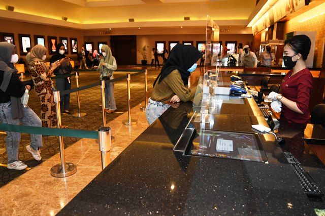 Perda Kota Surabaya 23 tahun 2012 mengatur tempat-tempat hiburan beroperasi selama bulan puasa salah satunya bioskop boleh buka. SP/RDRS